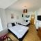 Henson hotel