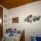 Ramo's Charming Studio Apartment with Sunlit Veranda - 2nd - Vlorë