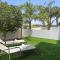 MERYL - Coralli Beachfront Apartment