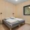 Gorgeous Home In Grenaa With Sauna - Brøndstrup