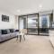 2BR apt in Governor Place 4 mins to Foreshore - Barton