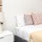 Beautifully Renovated Inner North Residence - Hosted by CanStay