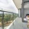 Stylish Phillip apartment with gym and pool - Phillip
