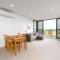Stylish Phillip apartment with gym and pool - Hosted by CanStay