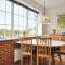 Two-Bedroom Holiday Home In Hvide Sande - Havrvig