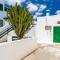 The Beach House - Central location - Private Plunge Pool - Roof Terrace - 100m to Beach