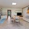 Bluemoon -luminoso apt con piscina