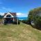 The Quarters Ocean-View Chalet - Gisborne