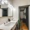 Modern Greenwood Studio Less Than 1 Mi to Downtown! - Грінвуд