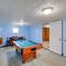 Bluefield Home with Covered Deck - Near Parks!