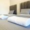 SUPREME Luxury HOTEL