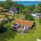 3 Bedroom Lovely Home In Glesborg - Glesborg