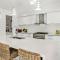 Aroha Moana - Luxe Entertainer with Pool & Playground