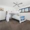 Aroha Moana - Luxe Entertainer with Pool & Sauna