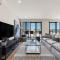 Castaway Villa - Luxe on the Marina Walk to Beach