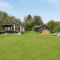 Three-Bedroom Holiday Home In Glesborg