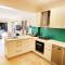 Beautiful Terrace Home Close to Disney Studios