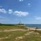 Walk To Beach - Bright, Pond-Facing 2BR Leisurama - مونتوك
