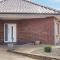 Nice Home In Schneverdingen With Wifi
