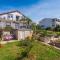 3 Bedroom Amazing Apartment In Jasenice