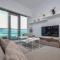 Spacious 1BR with Balcony & Rooftop Pool The Bay Business Bay - 迪拜