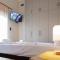 Effie's Maisonette with Detached Studio - 阿马利阿波利