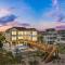 Ocean Breeze - Ocean Front, 7 Bedroom - Myrtle Beach