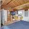 Two-Bedroom Holiday Home With A Fireplace In Rømø