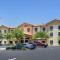 Comfort Inn & Suites Northeast - Gateway - St Petersburg