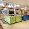 Comfort Inn & Suites Northeast - Gateway - St Petersburg