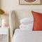GuestReady - Beige Elegance in Business Bay - Dubaj