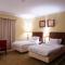 The Villa 604 Powered by look