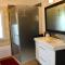 chambre d hote spacieuse avec cour junas gard - Junas