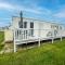 8 Berth Caravan For Hire By The Beautiful Beach In Heacham, Norfolk Ref 21055A