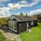 2 Bedroom Nice Home In Roslev - Roslev