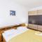 2 Bedroom Cozy Apartment In Pula