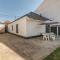 Gafa House - Family Accommodation and Workplace