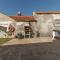 Gafa House - Family Accommodation and Workplace