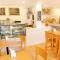 Bloomrooms @ Link Road