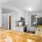 Coastal Charm 3BR Condo with Resort Amenities - Поліс-Айленд