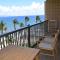Top Floor Oceanfront location with great swimming and snorkeling MKM809 - ويليا