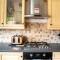 1 Coleshill townhouse Sleeps 6 NEC 7 mins BHX