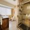 Oceanside Manor - Fancy Room - Golf course & Beach View - Qualicum Beach