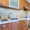 2 Bedroom Cozy Apartment In Pula