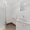 Treetops-Large Home 9km to CBD Sleeps 10