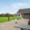 6 Bedroom Amazing Home In Idestrup