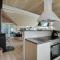 6 Bedroom Amazing Home In Idestrup