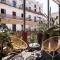 Chic & Basic Born Boutique Hotel
