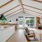 Nice Home In Ringkøbing With Wifi