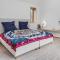 4 Bedroom Stunning Home In Knebel